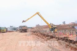 Bàn giao mặt bằng khu APEC và đường xuyên tâm sân bay Gia Bình
