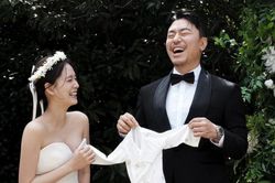 Nam diễn viên Lee Si Eon tiết lộ điều bất ngờ sau thông báo 'lên chức'