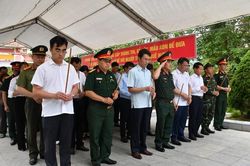 Lễ dâng hương lấy mẫu giám định ADN liệt sỹ tại Nghĩa trang Liệt sỹ Than Uyên