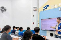Siết chặt quản l&yacute; hoạt động dạy học tiếng Anh dịp h&egrave;