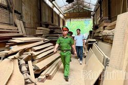 Không chủ quan với nguy cơ cháy nổ tại làng nghề mộc