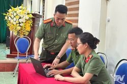 Xây 'lá chắn mềm' trên không gian mạng từ cơ sở