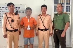 Phát hiện 3 tài xế xe đầu kéo dương tính với ma túy tại cửa khẩu Mộc Bài