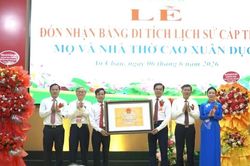Nghệ An: Xã An Châu đón Bằng xếp hạng Di tích lịch sử cấp tỉnh Mộ và nhà thờ Cao Xuân Dục