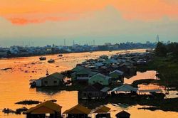 An Giang: Đi tìm 'dải cầu vồng trên sông' giữa lòng Châu Đốc