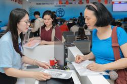 Trung tâm Phục vụ hành chính công Hà Nội mở rộng kênh tiếp nhận ý kiến