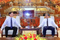 Hà Nội và Grab trao đổi cơ hội hợp tác phát triển