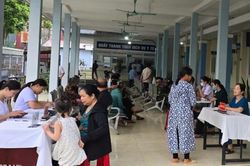 204 người cao tuổi được khám sức khỏe định kỳ