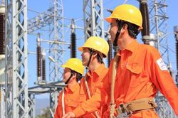 Hoàn thiện khung vận hành thị trường bán buôn điện cạnh tranh