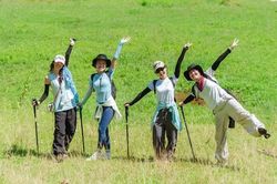 Trekking an toàn hơn với những vật dụng không nên bỏ quên
