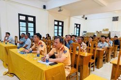 Quảng Trị: Doanh nghiệp vận tải ký cam kết chấp hành các quy định pháp luật trong hoạt động kinh doanh