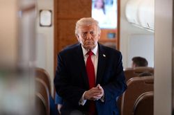 Iran từ chối cuộc gặp Lãnh tụ Tối cao do ông Trump đề xuất