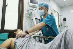 Vì sao nguy cơ đột quỵ tăng cao ngày nắng nóng?