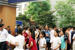 Hơn 1.500 thí sinh dự kiểm tra năng lực vào lớp 6 Trường THCS chất lượng cao Chu Văn An