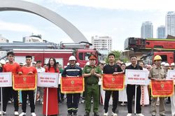 Sôi nổi Hội thi chữa cháy và cứu nạn, cứu hộ lực lượng PCCC cơ sở trên địa bàn phường Cầu Giấy và Yên Hòa