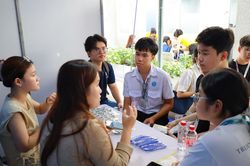 Hiệu trưởng ĐH Luật TP.HCM: Đừng chỉ tìm việc, sinh viên cần biết mình muốn trở thành ai