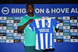 Brighton phá kỷ lục chuyển nhượng vì thần đồng Nigeria