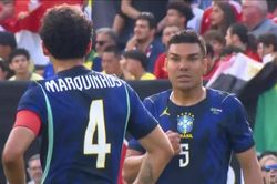Casemiro nói gì với Marquinhos sau sai lầm chí mạng?