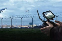 UAV xuất hiện gần Nội Bài: Người dân được phép bay drone đến đâu?