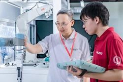 Một chính sách, nhiều kỳ vọng