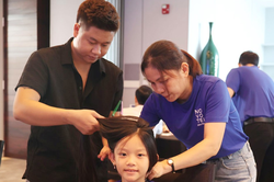 Suối tóc yêu thương nối dài sự sống