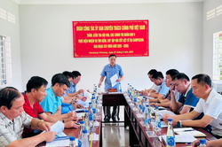 Phối hợp giải mã thông tin về mộ liệt sĩ quân tình nguyện và chuyên gia Việt Nam tại Campuchia