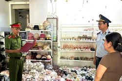 Khởi tố hai chủ cơ sở buôn bán hàng 'fake'