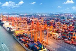 Kim ngạch thương mại vượt 445 tỷ USD sau 5 tháng đầu năm