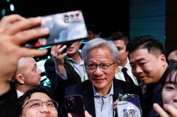 Những cổ phiếu 'lên voi, xuống chó' chỉ từ một câu nói của Jensen Huang