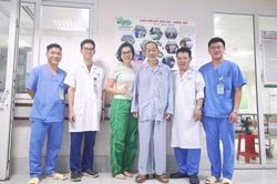 Ngừng tim giữa đường tới viện, cụ ông 71 tuổi được cứu sống kỳ diệu