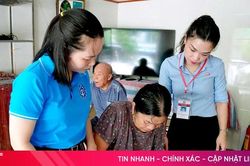 Thực hiện chứng thực lưu động cho người dân phường Thành Sen