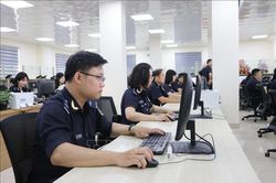 Bãi bỏ 10 thủ tục trong lĩnh vực hải quan, kinh doanh hàng miễn thuế