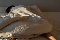Bệnh ngủ kỳ lạ từng giết nửa triệu người: Bí ẩn y học hơn 100 năm vẫn chưa có lời giải
