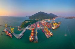 Từ cảng biển xưa đến khát vọng trung tâm logistics tầm khu vực