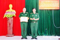 Đồng Tháp: Khen thưởng đột xuất tập thể, cá nhân xuất sắc trong cứu nạn trên biển