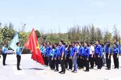 Bộ Tư lệnh Vùng 4 Hải quân phối hợp tổ chức chương trình 'Biên giới, biển đảo trong tim tôi'
