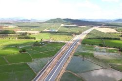 Cao tốc Khánh Hòa - Buôn Ma Thuột: Thách thức mặt bằng trong giai đoạn hoàn thiện