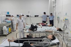Lâm Đồng tập trung cấp cứu 20 hành khách bị tai nạn giao thông