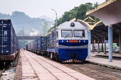 Mở đường cho hàng hóa xuyên biên giới bằng đường sắt