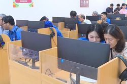 Thúc đẩy 'bình dân học vụ số' thành phong trào toàn dân