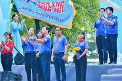 Thành phố Hồ Chí Minh có hơn 6.000 tình nguyện viên tiếp sức mùa thi 2026
