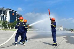 Kiểm tra, đánh giá kết quả huấn luyện định kỳ nghiệp vụ chữa cháy và cứu nạn, cứu hộ 6 tháng đầu năm 2026