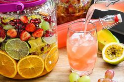 Cẩn thận trào lưu uống nước hoa quả lên men: Chuyên gia chỉ ra lợi ích và những điều cần cảnh giác