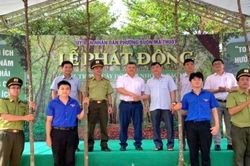 Đồng lòng bảo vệ tài nguyên, phát triển nông nghiệp xanh và nông thôn văn minh hiện đại