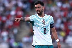 Bồ Đào Nha thắng Chile 2-1: Bruno Fernandes sút xa ngoạn mục