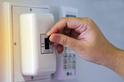 EVN cảnh báo về việc lắp aptomat riêng cho điều hòa