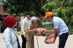 Người cựu chiến binh nặng lòng với đồng bào Ca Dong