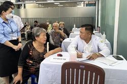 Ra quân khám sức khỏe miễn phí cho hơn 20.000 người dân