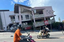 Động đất Philippines: Thương vong tăng, sóng thần tới Nhật Bản