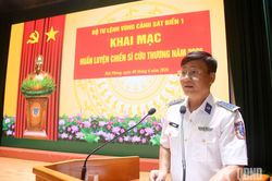 Bộ tư lệnh Vùng Cảnh sát biển 1 khai mạc huấn luyện chiến sĩ cứu thương